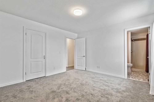 821 Railway Avenue, Cayley, AB - Indoor Photo Showing Other Room