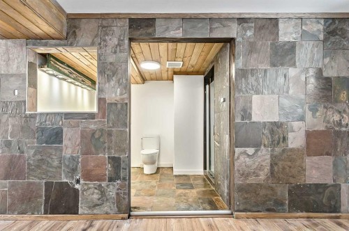 821 Railway Avenue, Cayley, AB - Indoor Photo Showing Bathroom