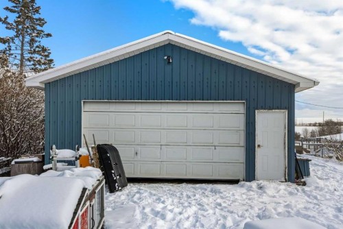 4115 580 Highway, Cremona, AB - Outdoor