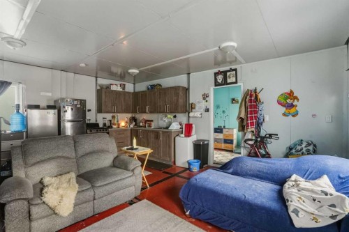 4115 580 Highway, Cremona, AB - Indoor Photo Showing Other Room