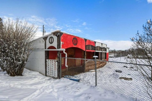 4115 580 Highway, Cremona, AB - Outdoor