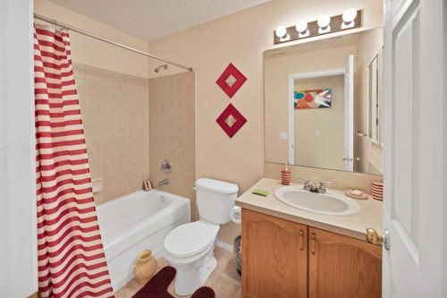 87 Taralea Gardens Ne, Calgary, AB - Indoor Photo Showing Bathroom