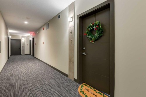 412-8531 8A Avenue Sw, Calgary, AB - Indoor Photo Showing Other Room