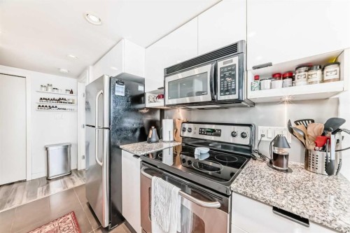 1404-1110 11 Street Sw, Calgary, AB - Indoor Photo Showing Kitchen