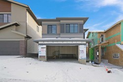 68 Heritage Ridge  Cochrane, AB T4C 2J8