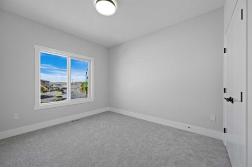 68 Heritage Ridge, Cochrane, AB - Indoor Photo Showing Other Room