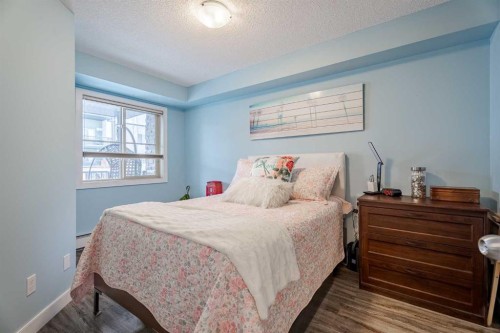 311-2715 12 Avenue Se, Calgary, AB - Indoor Photo Showing Bedroom
