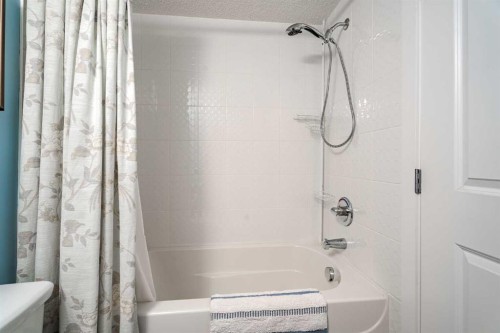 311-2715 12 Avenue Se, Calgary, AB - Indoor Photo Showing Bathroom