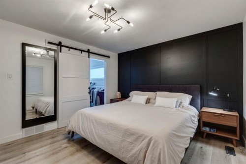 1240 Mapleglade Crescent Se, Calgary, AB - Indoor Photo Showing Bedroom