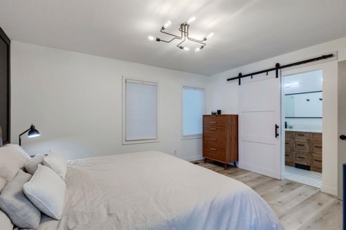 1240 Mapleglade Crescent Se, Calgary, AB - Indoor Photo Showing Bedroom