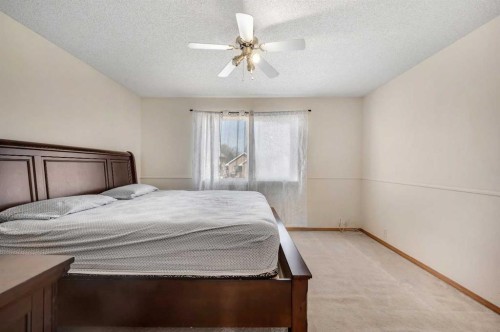 137 Martinpark Way Ne, Calgary, AB - Indoor Photo Showing Bedroom