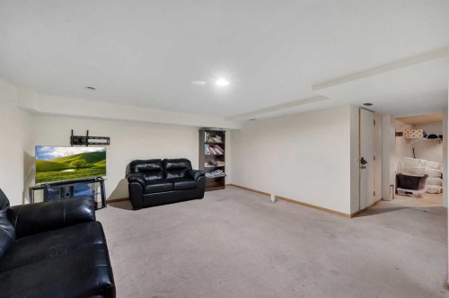 137 Martinpark Way Ne, Calgary, AB - Indoor