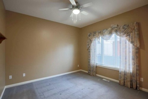 1105 Hammond Avenue, Crossfield, AB - Indoor Photo Showing Other Room