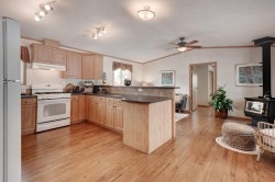 6-6724 17 Avenue SE Calgary, AB T2A 0W5