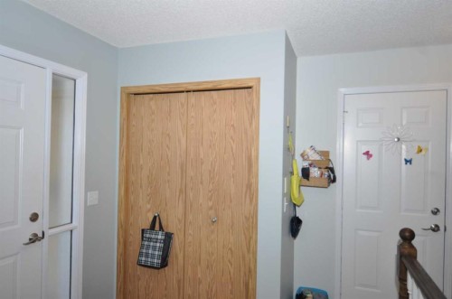 16 Edenwold Green Nw, Calgary, AB - Indoor