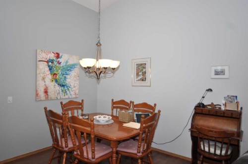 16 Edenwold Green Nw, Calgary, AB - Indoor Photo Showing Dining Room