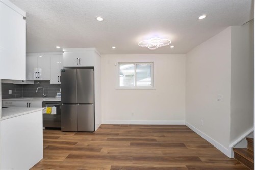 140 Whitworth Way Ne, Calgary, AB - Indoor Photo Showing Kitchen