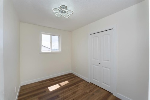 140 Whitworth Way Ne, Calgary, AB - Indoor Photo Showing Other Room