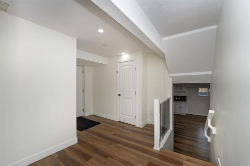 140 Whitworth Way Ne, Calgary, AB - Indoor Photo Showing Other Room