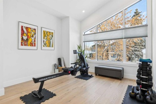 2835 42 Street Sw, Calgary, AB - Indoor Photo Showing Gym Room