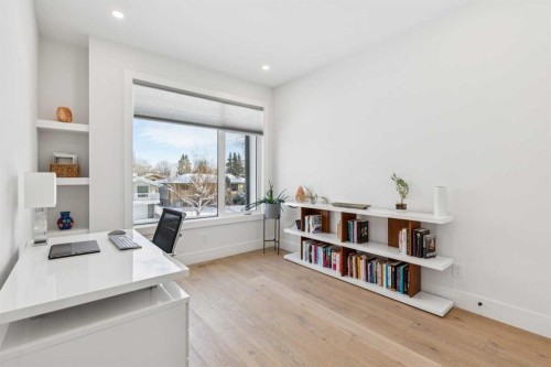 2835 42 Street Sw, Calgary, AB - Indoor Photo Showing Office