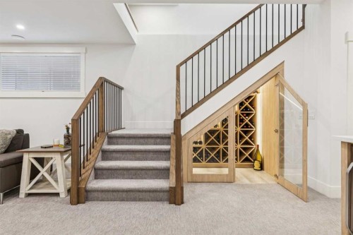 2835 42 Street Sw, Calgary, AB - Indoor Photo Showing Other Room