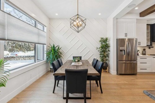 2835 42 Street Sw, Calgary, AB - Indoor Photo Showing Dining Room