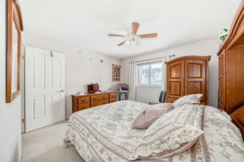 410-5000 Somervale Court Sw, Calgary, AB - Indoor Photo Showing Bedroom
