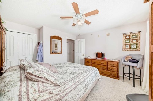 410-5000 Somervale Court Sw, Calgary, AB - Indoor Photo Showing Bedroom