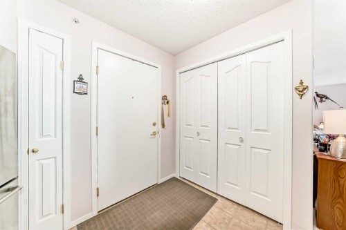 410-5000 Somervale Court Sw, Calgary, AB - Indoor Photo Showing Other Room