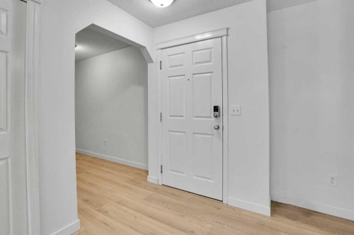 4109-70 Panamount Drive Nw, Calgary, AB - Indoor Photo Showing Other Room