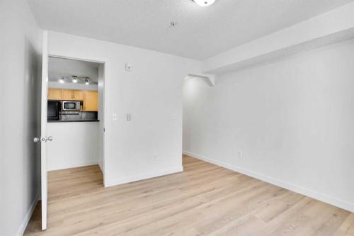 4109-70 Panamount Drive Nw, Calgary, AB - Indoor Photo Showing Other Room