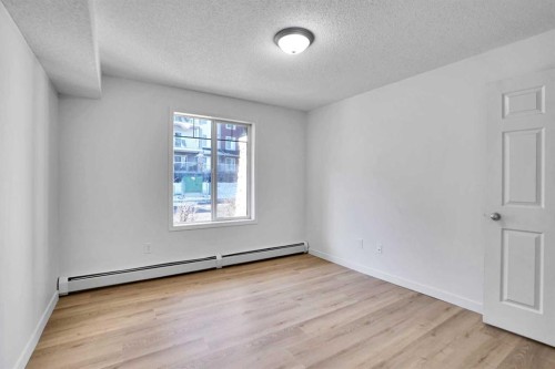 4109-70 Panamount Drive Nw, Calgary, AB - Indoor Photo Showing Other Room