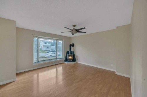 32 Martindale Boulevard Ne, Calgary, AB - Indoor Photo Showing Other Room