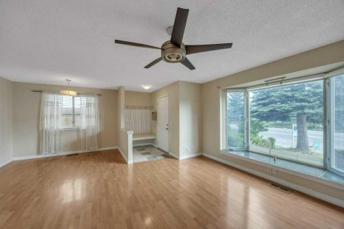 32 Martindale Boulevard Ne, Calgary, AB - Indoor Photo Showing Other Room