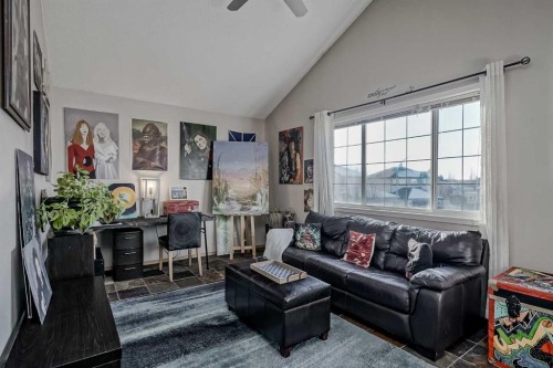 212 Cove Court, Chestermere, AB - Indoor Photo Showing Living Room