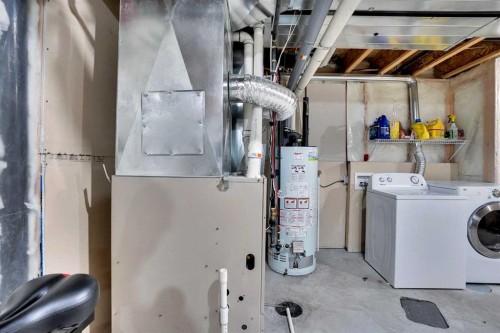 34 Skyview Springs Rise Ne, Calgary, AB - Indoor Photo Showing Laundry Room