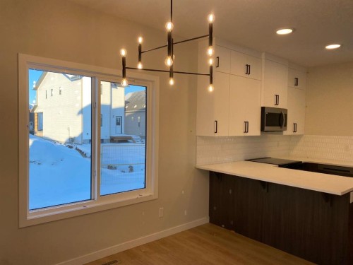 341 Ellen Park, Crossfield, AB - Indoor