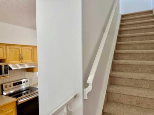 17 Bridleridge Manor Sw, Calgary, AB - Indoor