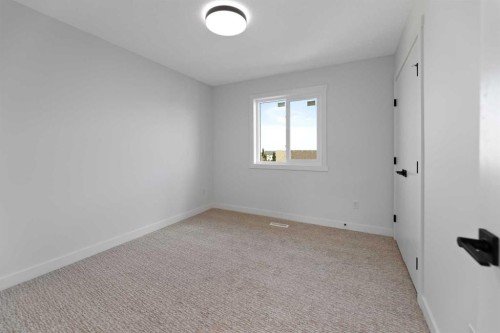 9 Mcclung Gate, Carstairs, AB - Indoor Photo Showing Other Room