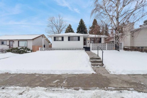 427 Tache Avenue Nw, Calgary, AB - Outdoor