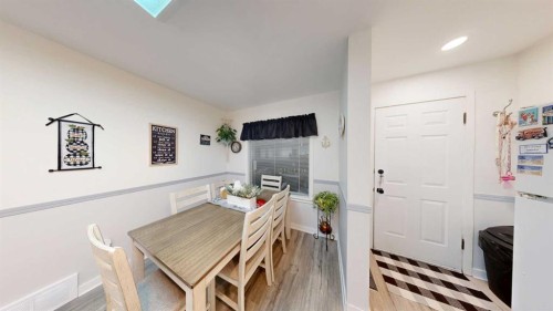 5092 51 Avenue, Stavely, AB - Indoor