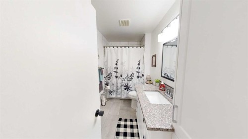 5092 51 Avenue, Stavely, AB - Indoor