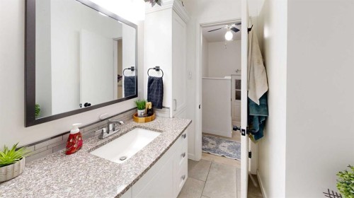 5092 51 Avenue, Stavely, AB - Indoor Photo Showing Bathroom
