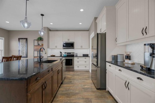 300 Aspenmere Way, Chestermere, AB - Indoor Photo Showing Kitchen With Upgraded Kitchen