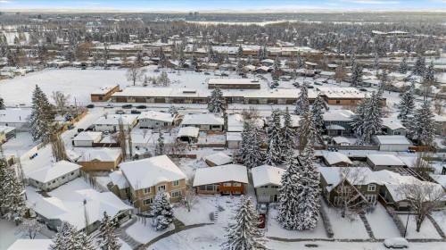 27 Langton Drive Sw, Calgary, AB - Outdoor With View