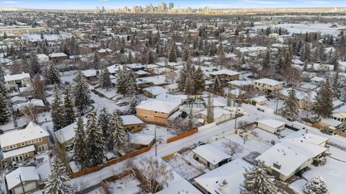 27 Langton Drive Sw, Calgary, AB - Outdoor With View