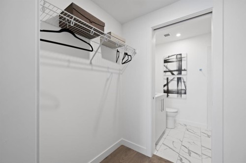 1318-6 Merganser Drive West, Chestermere, AB - Indoor