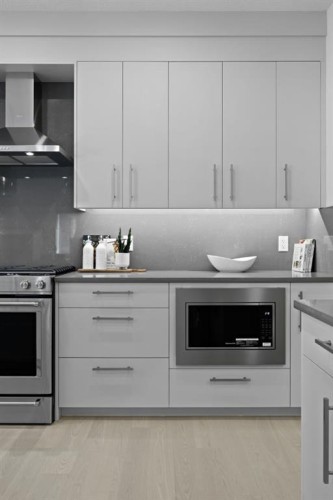 50 Westland Park Sw, Calgary, AB - Indoor Photo Showing Kitchen With Upgraded Kitchen