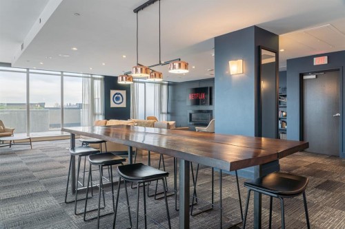 2002-1188 3 Street Se, Calgary, AB - Indoor Photo Showing Dining Room